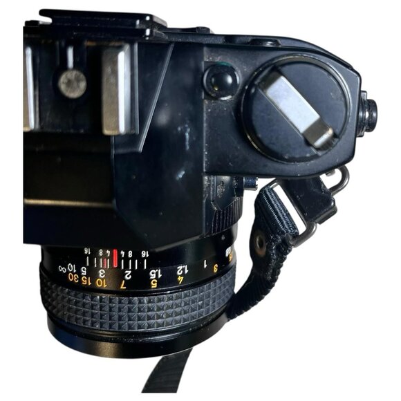 Konica Autoreflex T4 35mm SLR Film Camera w/ Hexanon 50mm F1.7 Lens - Picture 8 of 10